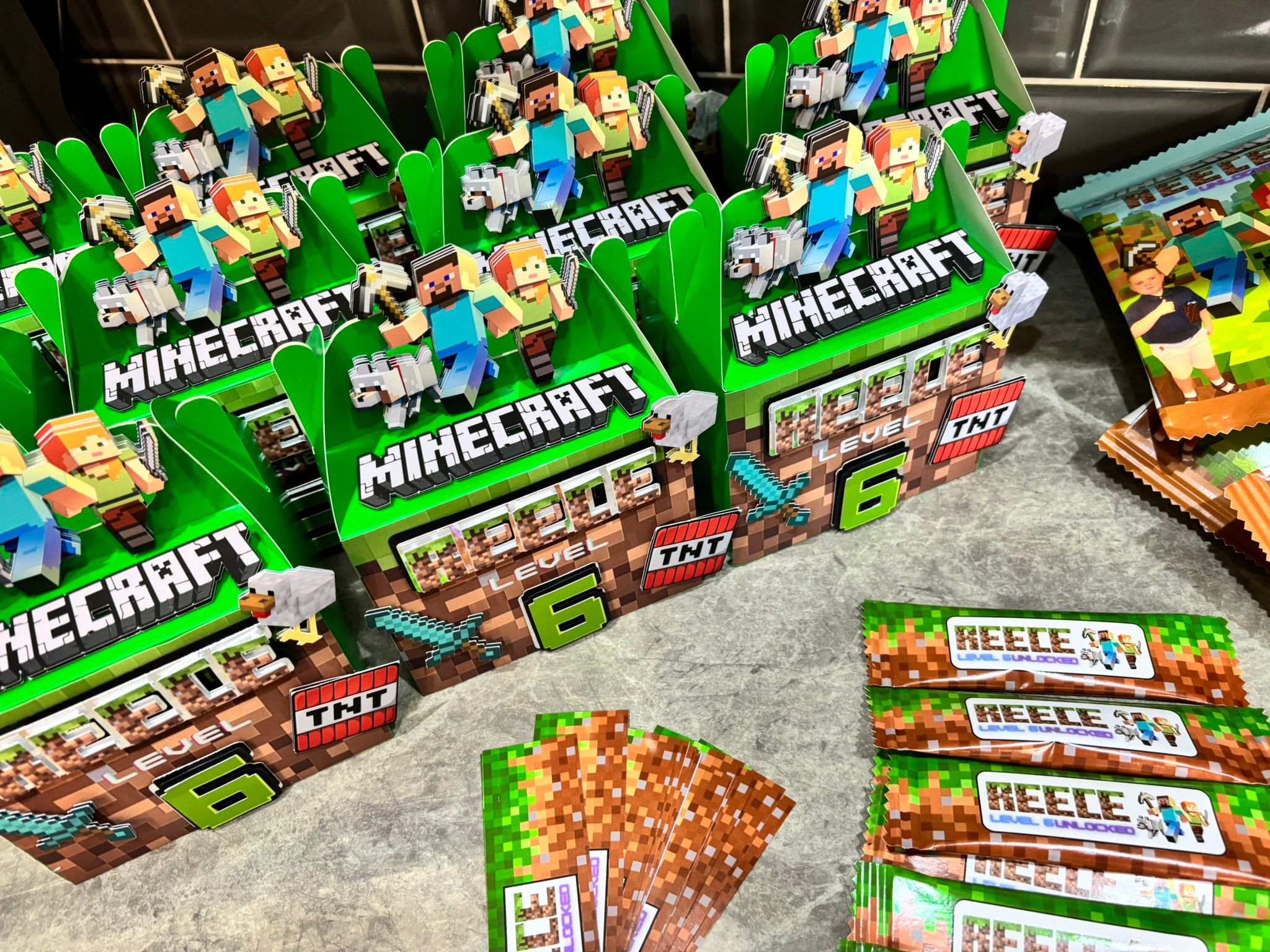 Personalised Minecraft Party Box | Minecraft Birthday Favour Box | Custom Gamer Party Treat Box | Minecraft Party Decorations | Personalised Birthday Box