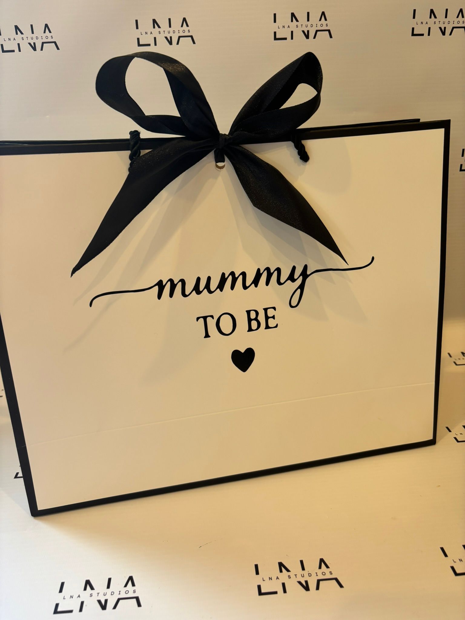 Mummy To Be Gift Bag | Personalised Baby Shower Gift Bag | Pregnancy Announcement Gift Bag | Mum To Be Gift | Baby Shower Keepsake | New Mum Gift Bag