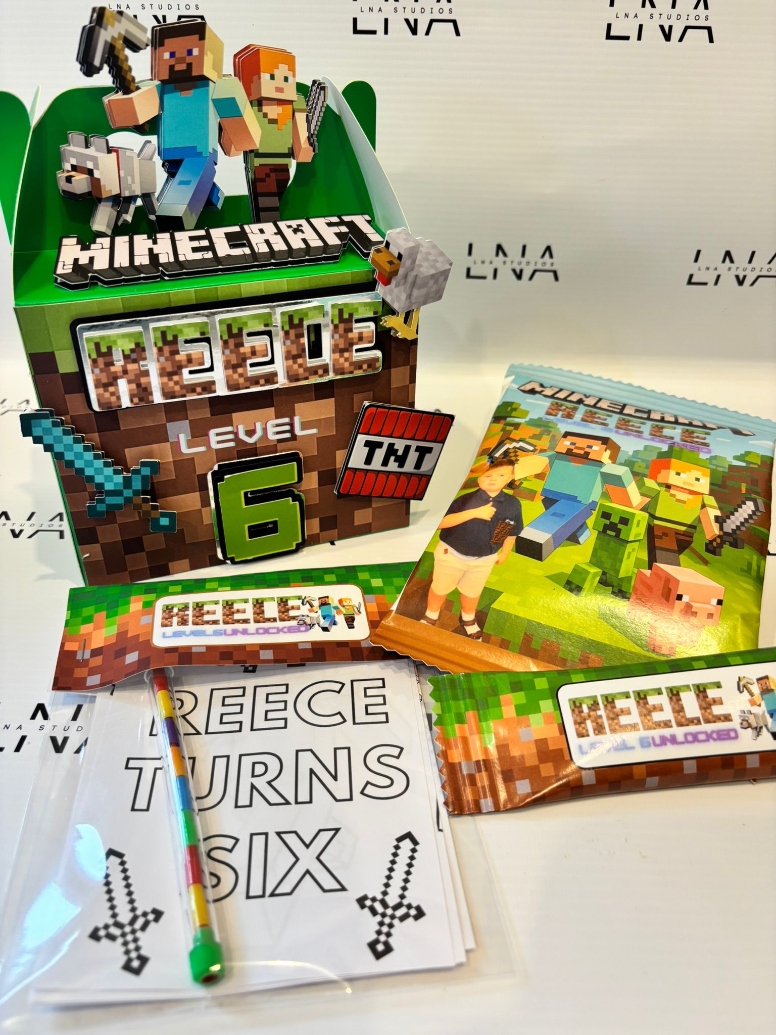 Personalised Minecraft Party Box | Minecraft Birthday Favour Box | Custom Gamer Party Treat Box | Minecraft Party Decorations | Personalised Birthday Box