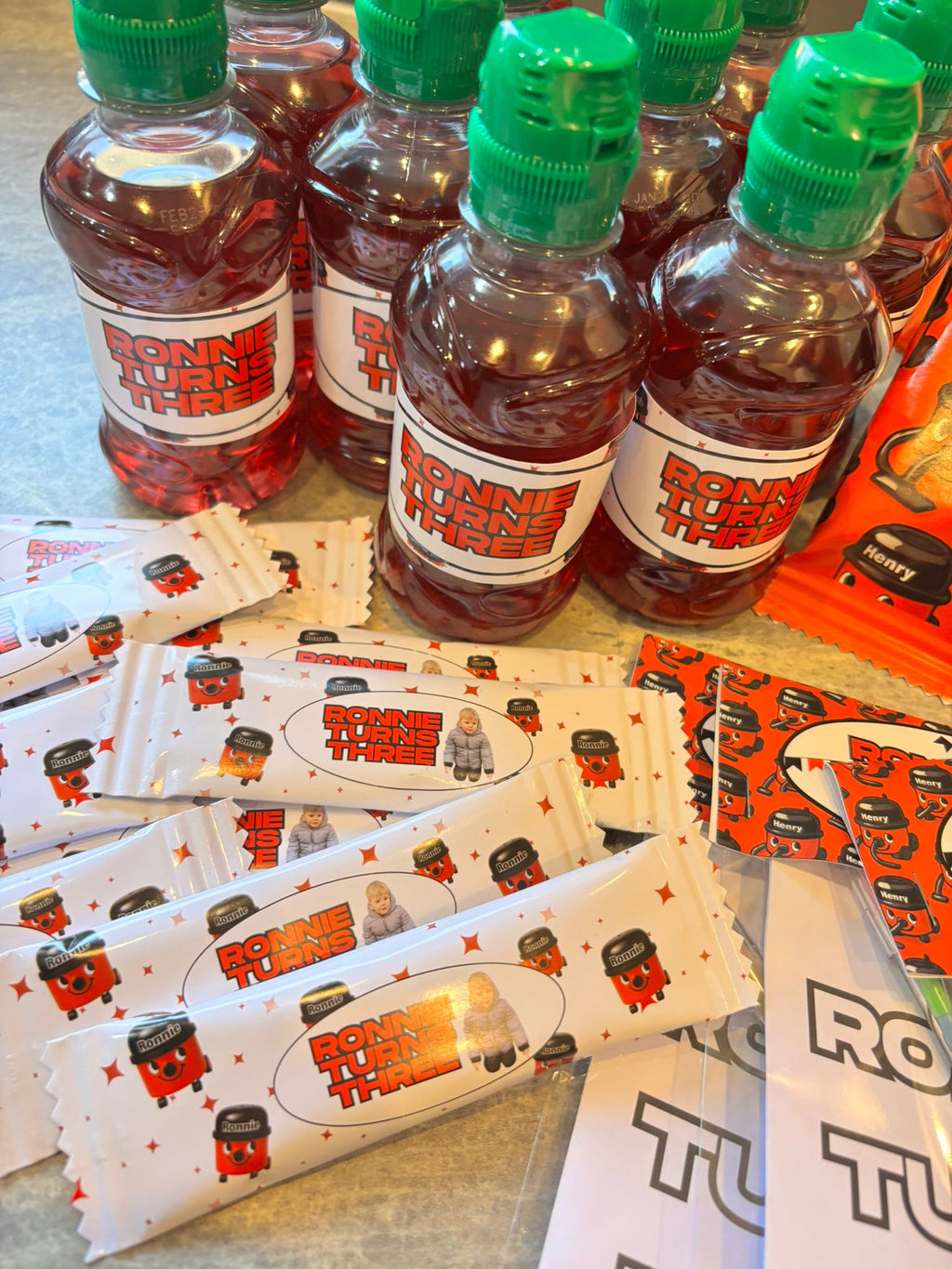 Personalised Henry Hoover Party Bundle | Henry Hoover Birthday Party Favours | Custom Treat Box, Crisp Packet, Drink Label & Party Pack
